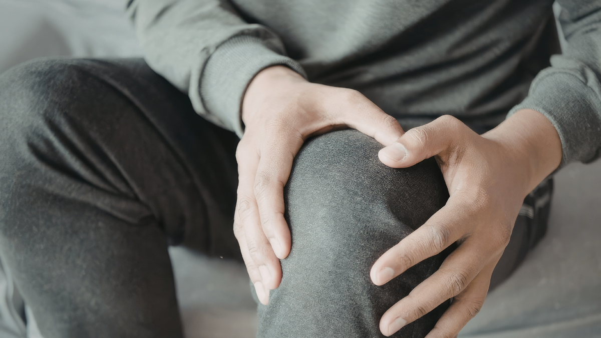 膝の痛みは接骨院で対応できる？通院の目安とは